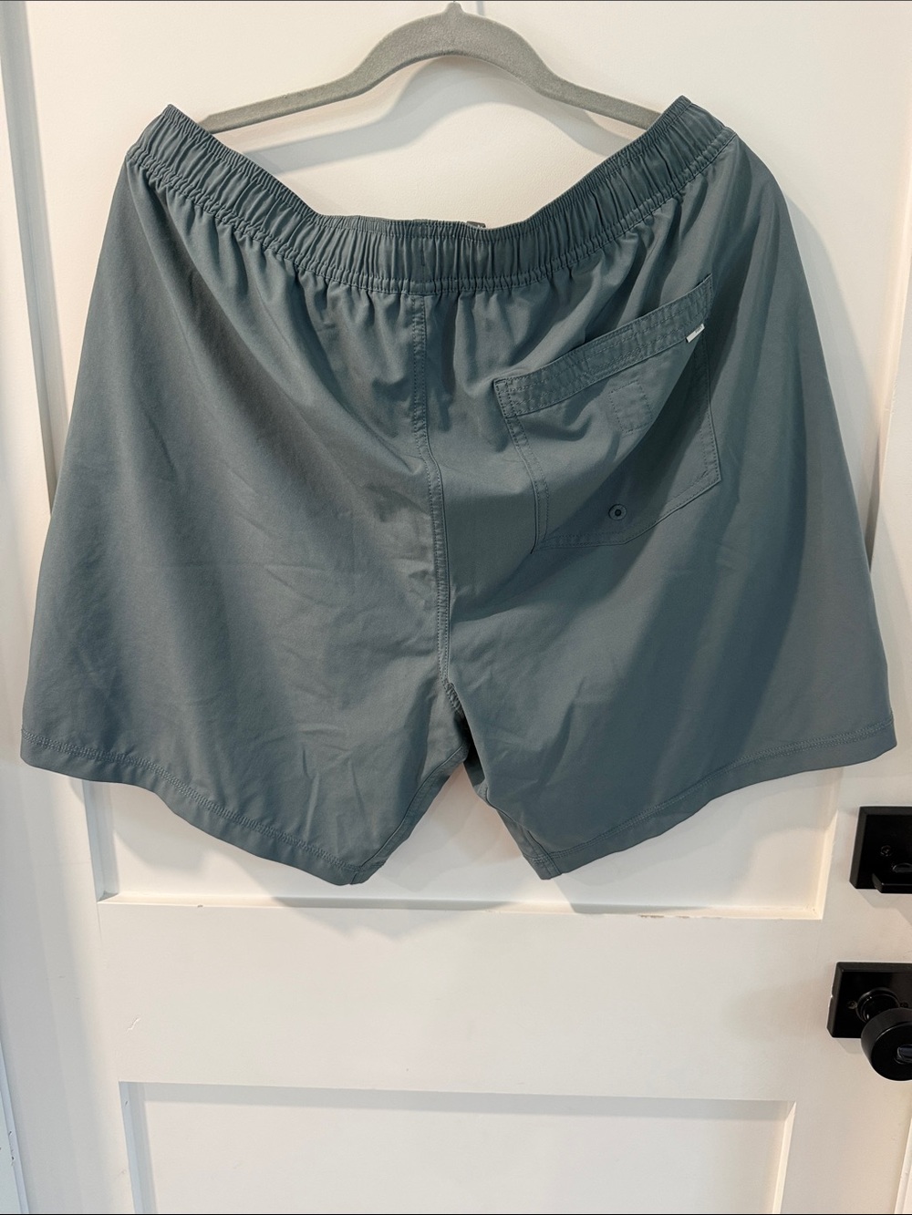 Vuori Men's Athletic Shorts - Slate Gray - Picture 4 of 6